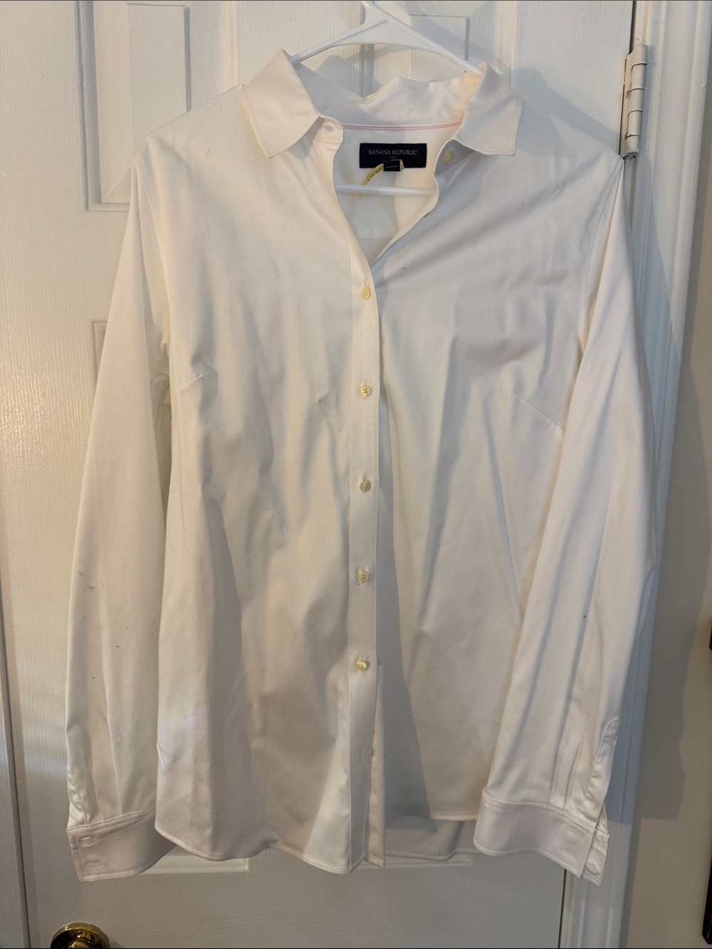 Banana Republic Men's White Long-Sleeve Dress Shirt